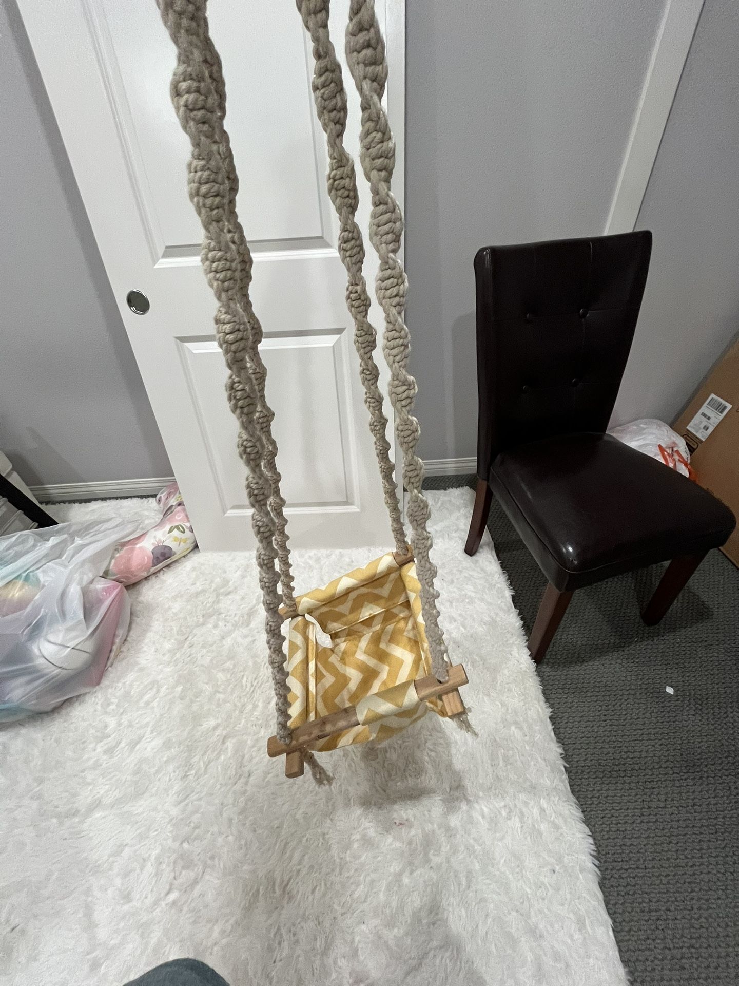 Free Cute Baby Swing