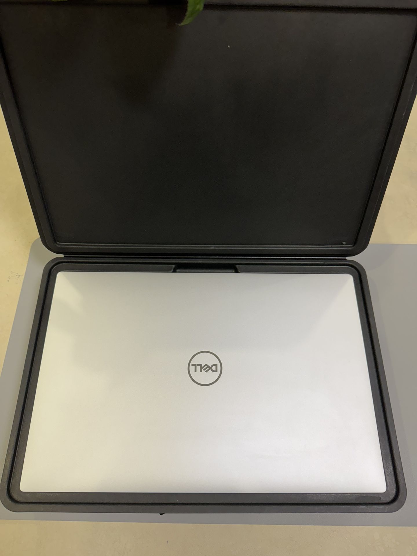 Dell XPS 16 9640 16.3" UHD+ - Intel Core Ultra 9