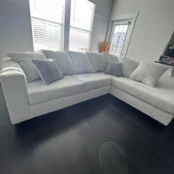 2PC GREY SECTIONAL 🔥🔥🔥 SALE $499🔥🔥🔥