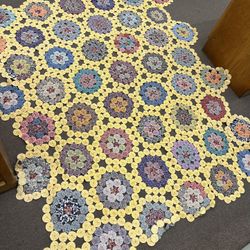 Vintage 1930’s Grandmas Handmade Yo Yo Bed Spread
