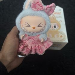 “hehe” labubu 