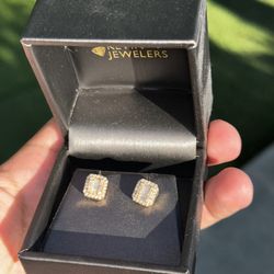 Gold Earrings 