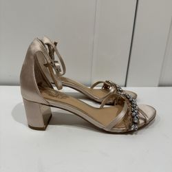 NEW Jewel by Badgley Mischka Giona, Size 6.5, Champagne Satin Block Heel Sandals