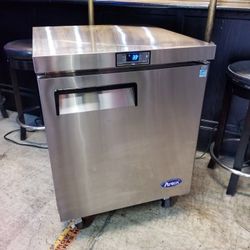Fridge,  Refrigerator, Commercial.  Under The Counter Cooler 