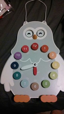 Wooden owl clock toy