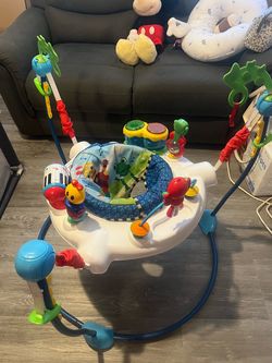 Baby jumping bouncer