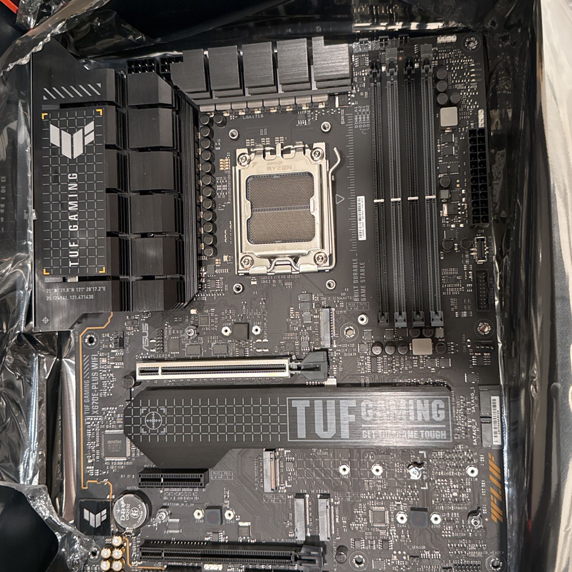Asus TUF Gaming X670E-Plus WiFi