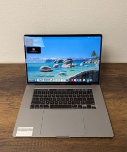 16" MacBook Pro Touchbar 32GB RAM*1TB SSD*2.4Ghz Intel 8 Core i9