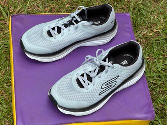 Size 12 sketchers men’s
