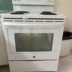 GE Electric Stove/Oven