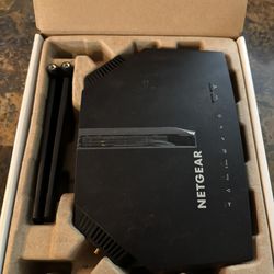 Netgear AC1200 Wi-Fi Cable Modem Router