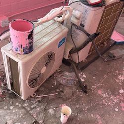 2 Mini splits AC 