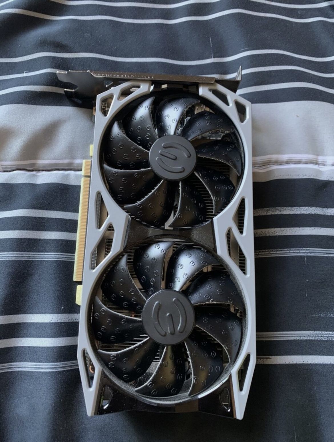 Intel I5 I5 10400f Gtx 970 自作ジャンクPC I5-8500 GTX-970 16Gb