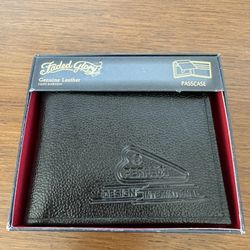 Men’s Wallet. New In Box