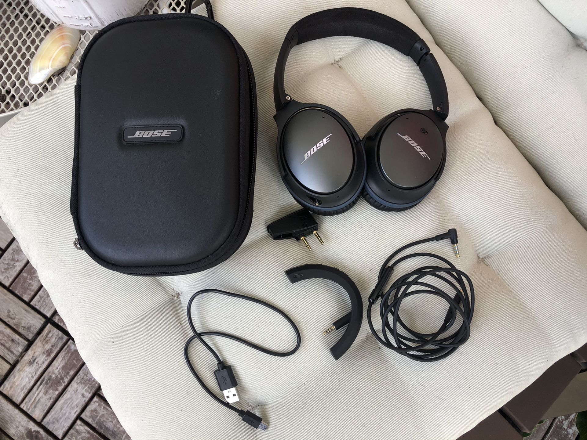 Bose Quiet Comfort 25 Noise Canceling Headphones