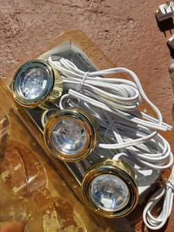 Halogen accent lights
