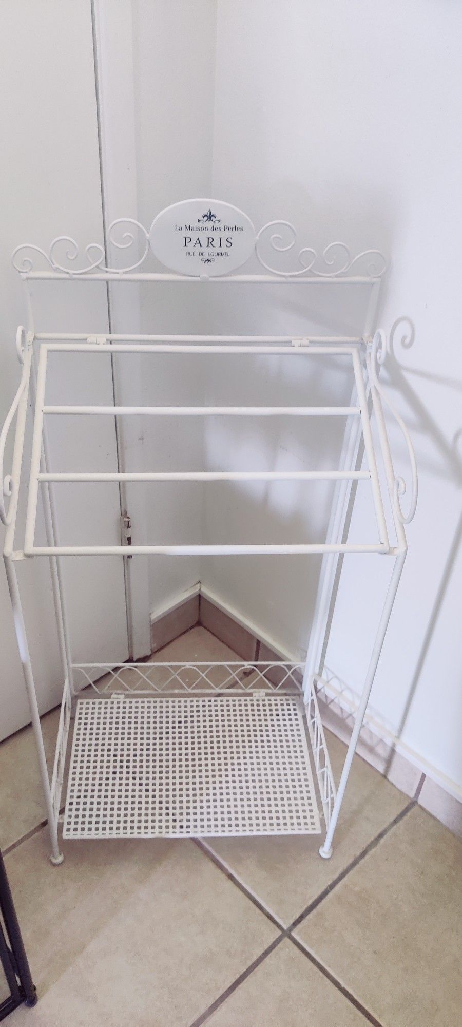 White Towel/Blanket Rack