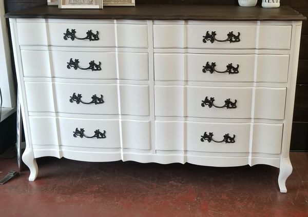 Vintage Queen Anne Dresser For Sale In Sumner Wa Offerup