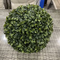 Brand New Hourpark Decorative Artificial Plant Plastic Hanging Plant Artificial Topiary Grass Ball, $20 for Each