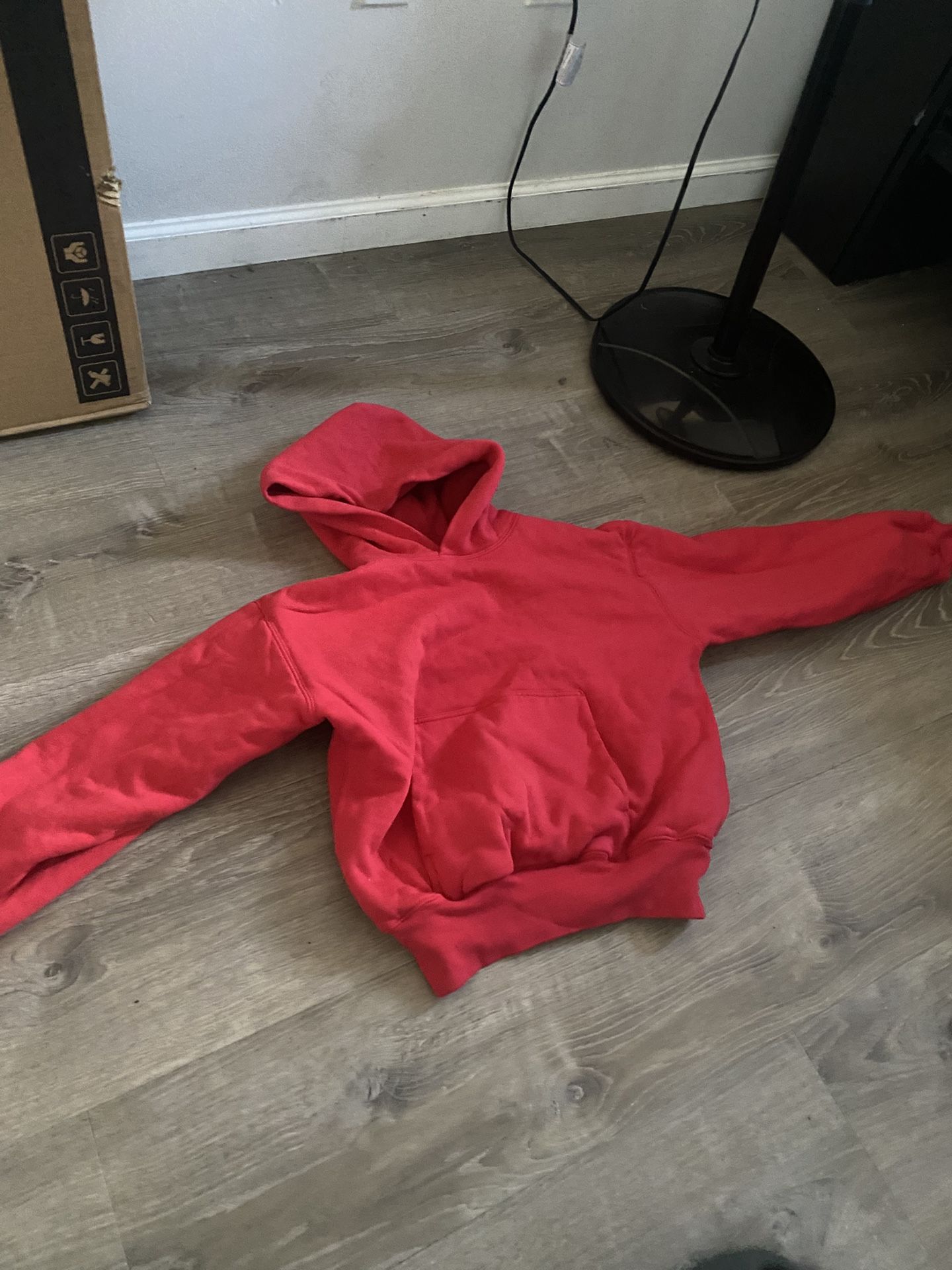 Yeezy Hoodie Size Xs