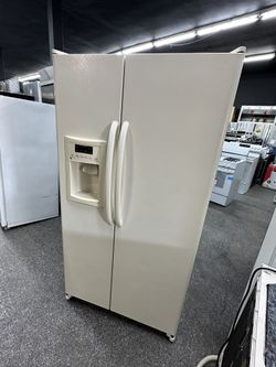 Ge 25 Cu Ft Almond Color Side By Side Fridge - Used & Clean 