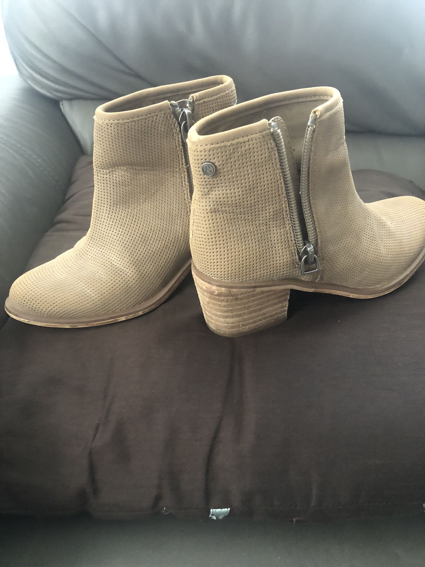 Girl toddler boots size 12
