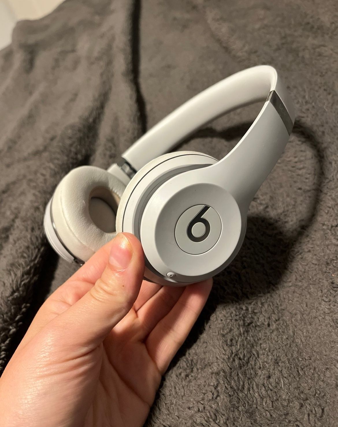 Beats Solo 3, All White. Great Condition! 