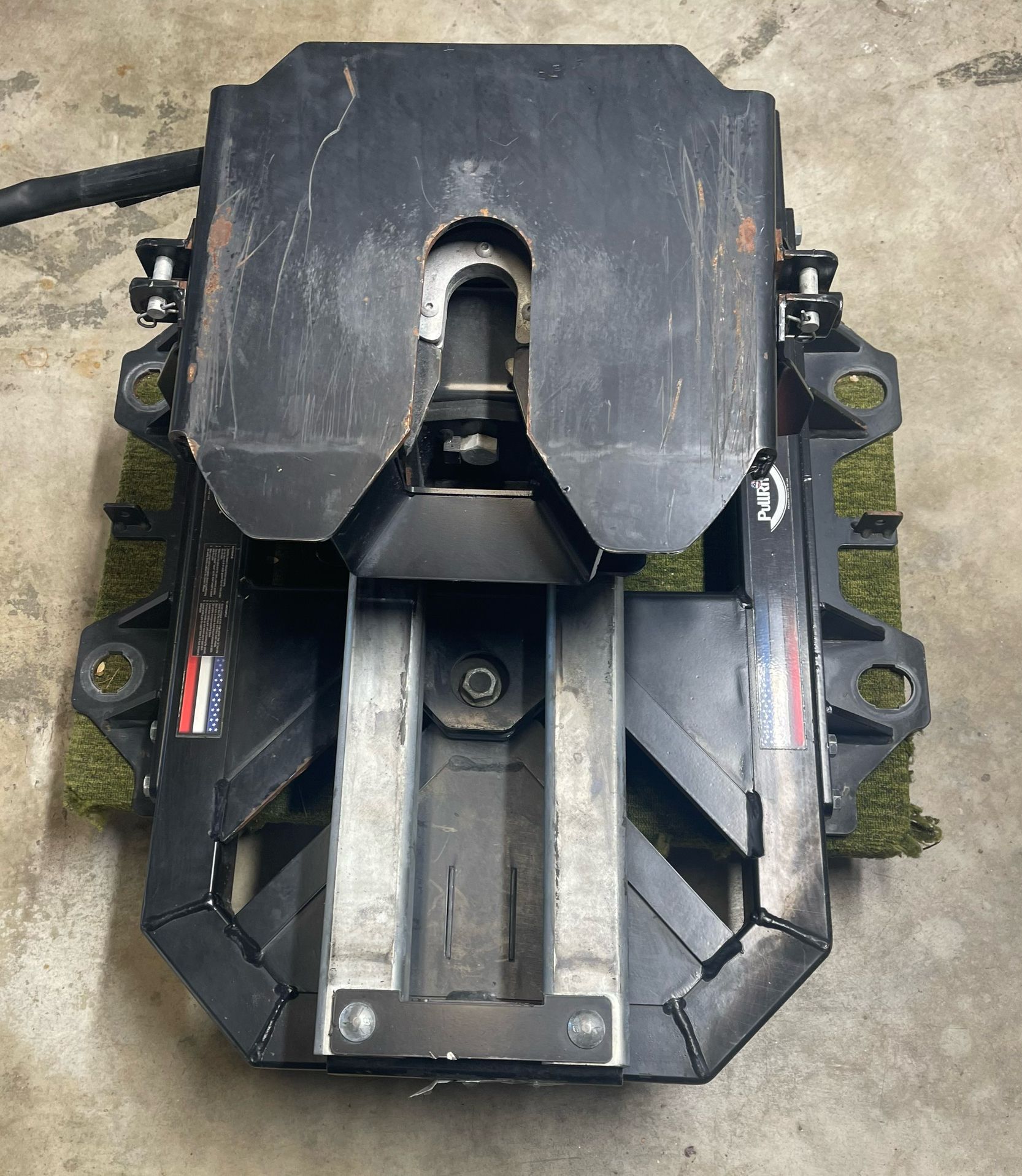 PullRite Super Glide 2900 18,000 lb Ford Puck System