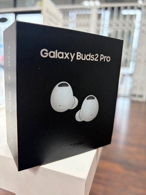  🎯 Crystal Clear Sound – Galaxy Buds2 Pro Now $179!