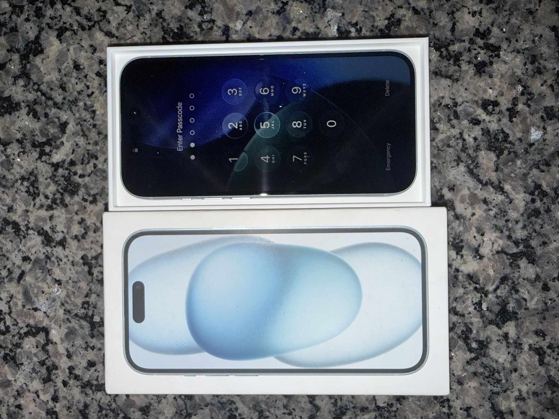 iPhone 15 128  Cricket /atnt