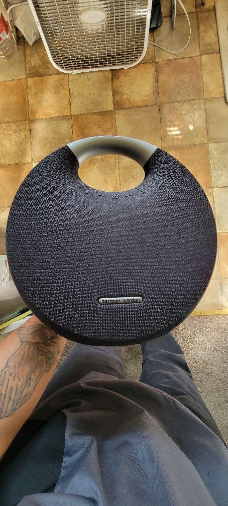 Hardon/kardon Studio 5 Speaker.