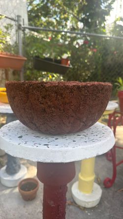 Hypertufa pots for plants. Absolutely unique and beautiful.