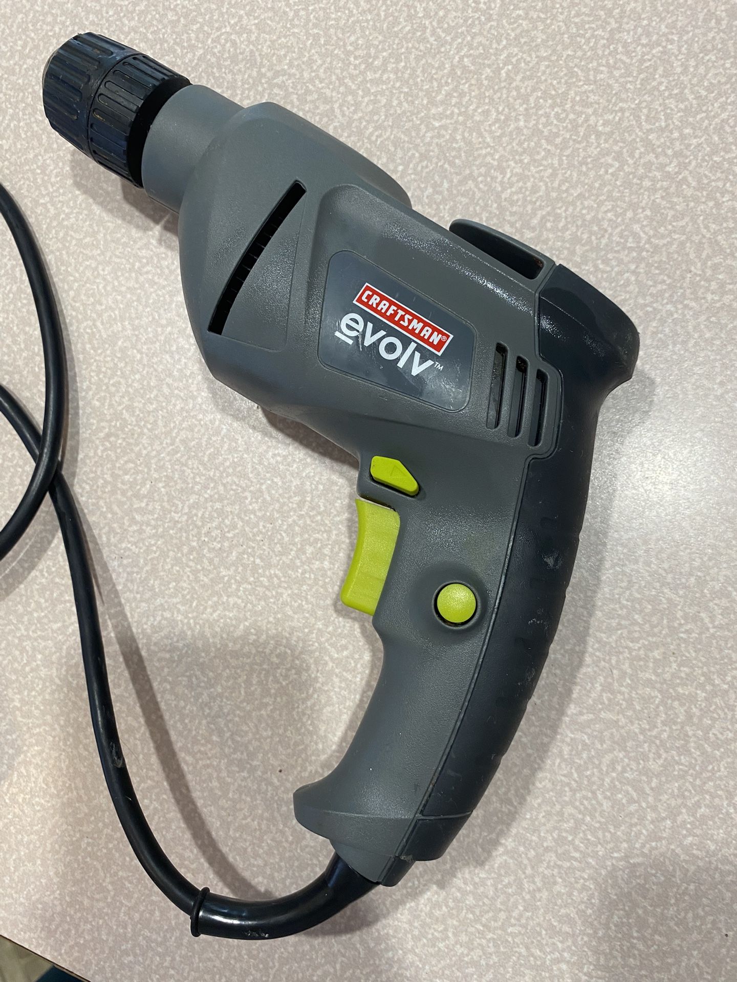 Craftsman Evolve 3/8“ keyless corded drill
