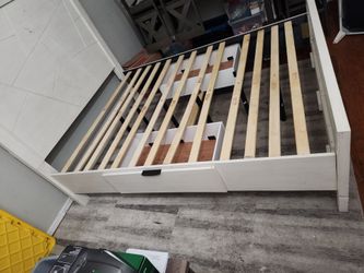 Queen beds frame