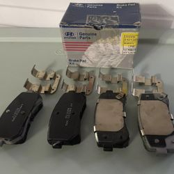 brake pads 58302-2LA00 Hyundai Rear Set