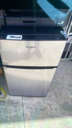 Mini fridge