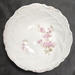 Porcelain Oval-shaped Serving Bowl 