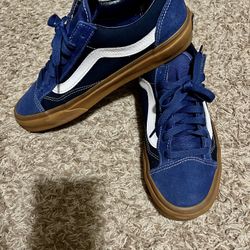 vans, converse , puma, brooks 