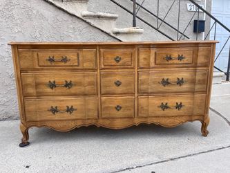 Vintage French provincial dresser