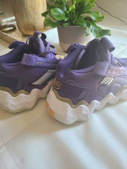 ADIDAS WOMEN'S TENIS SHOES NUEVOS