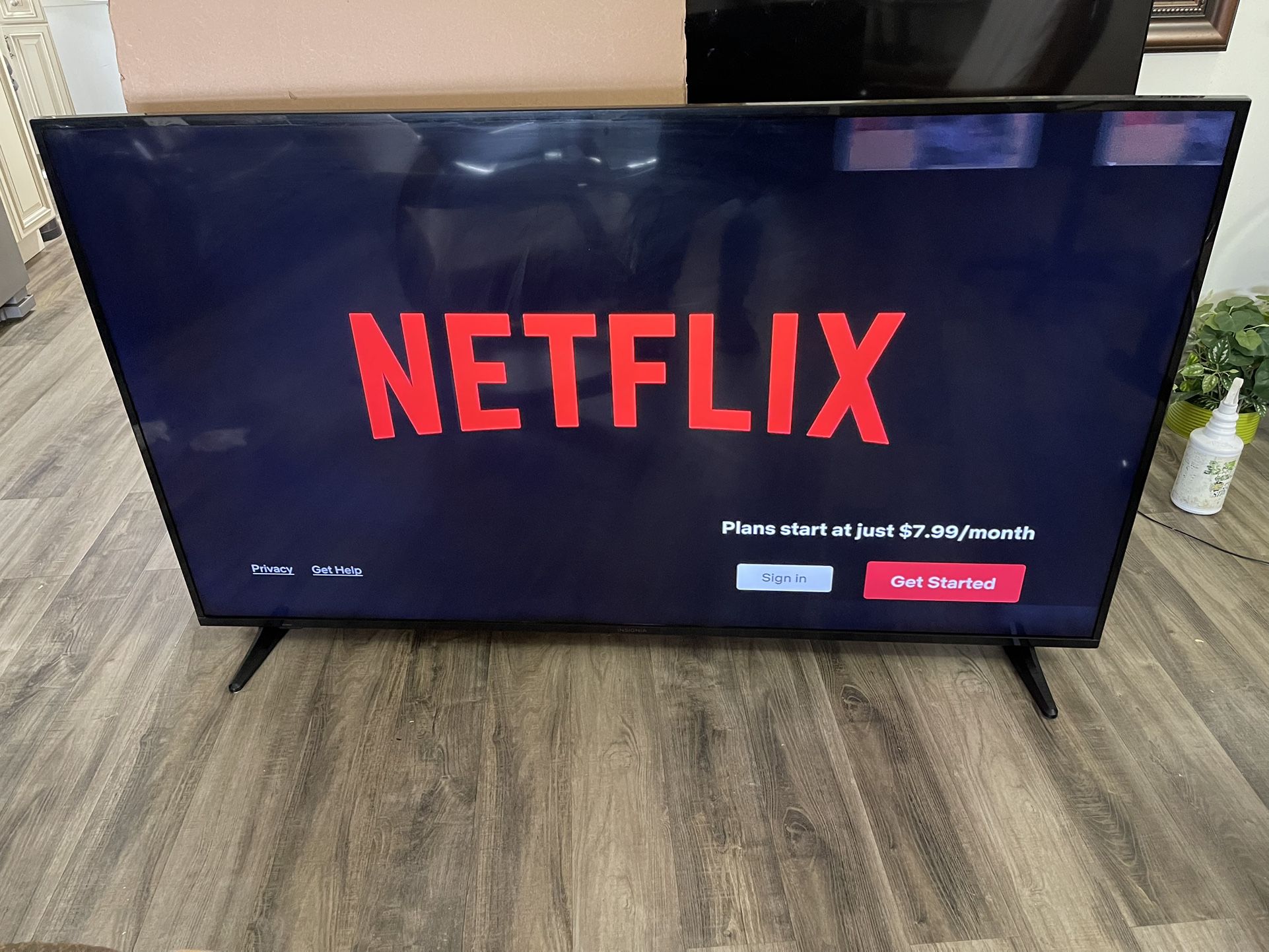 Insignia 70” Smart Fire TV 4K UHD With Remote Control $250 Firm On Price