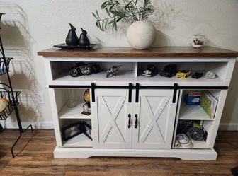 Tv stand