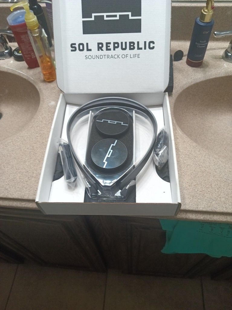 Sol Republic Headphones