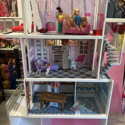 Barbie Doll House 