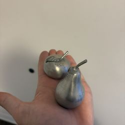 Vintage Kirk Stieff Pewter Salt & Pepper Shakers – Apple & Pear – Model 500