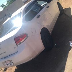 2010 Ford Focus 