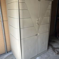 Rubbermaid Shed 