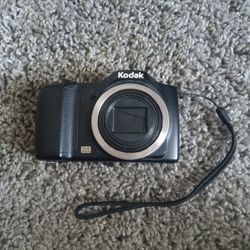 Kodak PIXPRO FZ152 Digital Camera (Black) 15x optical zoom 16 MP (No Charger)