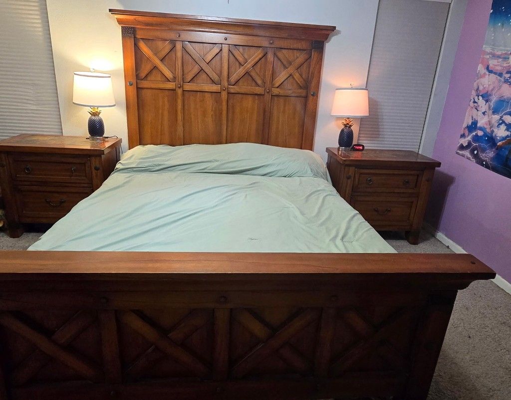 Queen Bedroom Set 