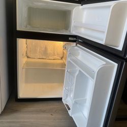 Whirlpool Mini Fridge